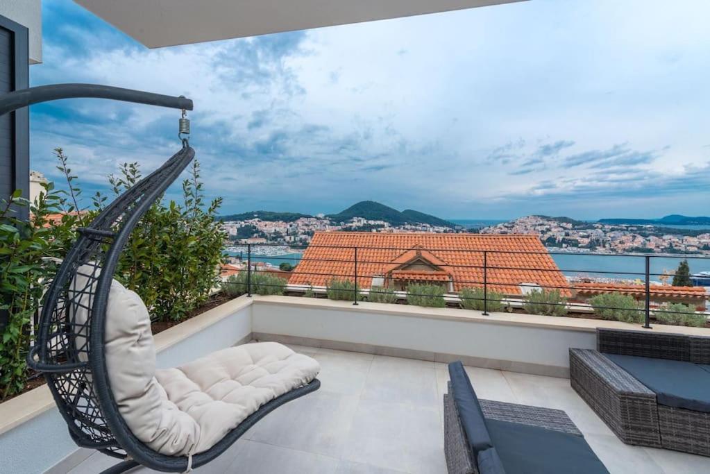 Walking Distance Old Town 120M2,Garden,View,Garage Apartment Dubrovnik Ngoại thất bức ảnh